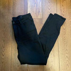 Hugh waisted black American Eagle jeans